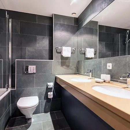 Rosanna By Alpeffect فندق