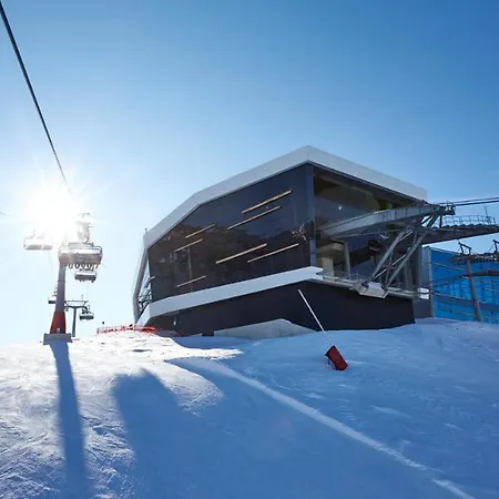 Rosanna By Alpeffect فندق