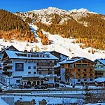 Rosanna By Alpeffect 3* Sankt Anton am Arlberg